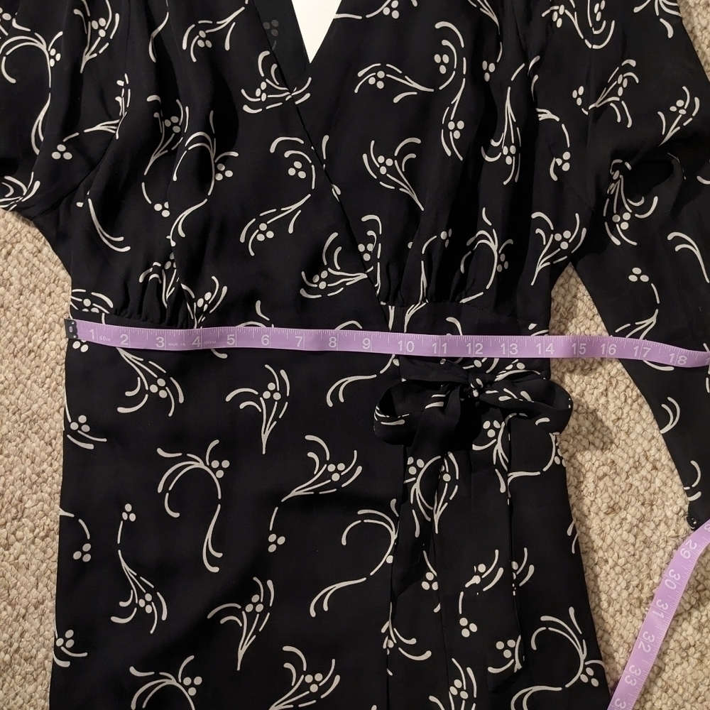 Joie Asymmetrical wrap dress. Size S - Picture 8 of 9